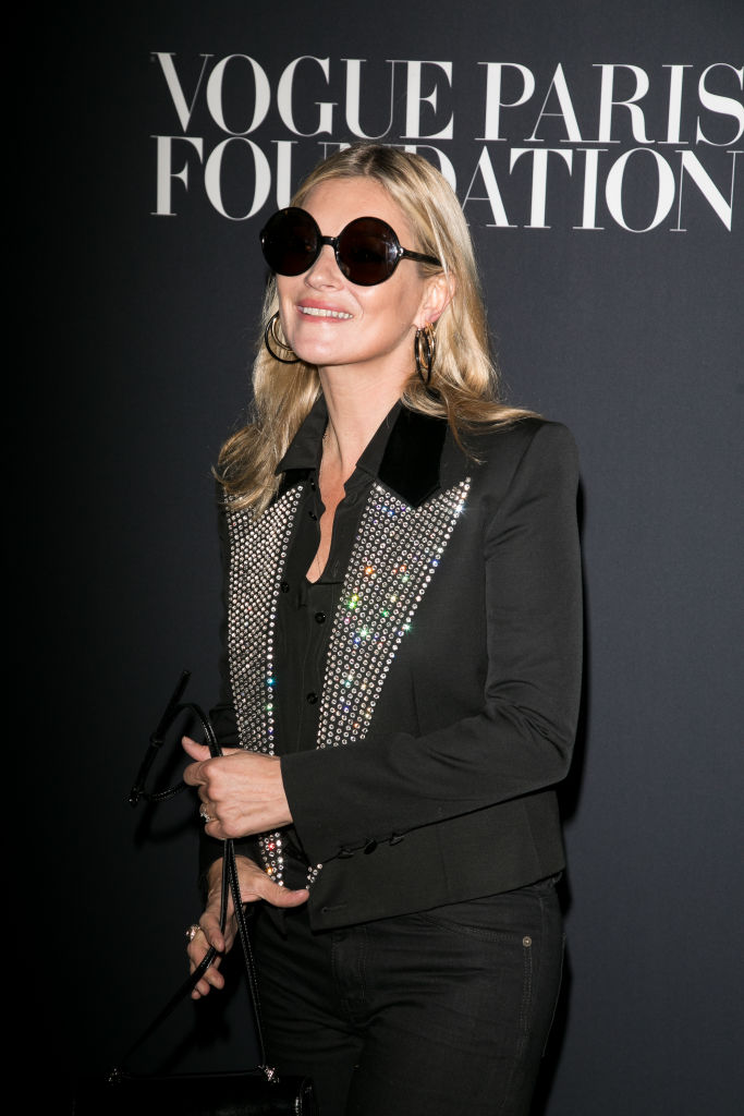 Стильная пара: Кейт Мосс вышла в свет с молодым бойфрендом